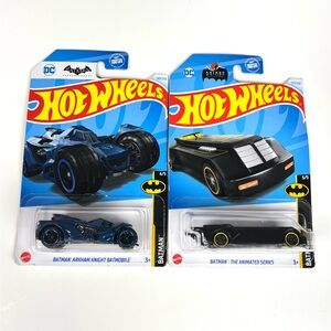 Hot Wheels Batmobile Batman  Diecast 1:64 Lot Of 2- The Animated - Arkham Knight